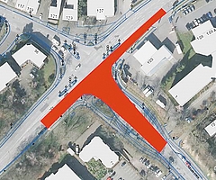 Der rot markierte Bereich auf der Hamburger Straße und dem Adenauerdamm muss neu asphaltiert werden. (Grafik: Stadt Elmshorn)