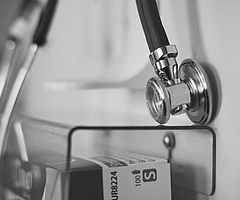 Es besteht ein Anfangsverdacht gegen einen Mediziner aus dem Kreis Pinneberg. (Symbolfoto: Pixabay)