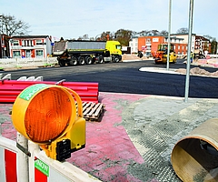 So war es bei der Erneuerung des Abschnitts im Kreuzungsbereich Hamburger Straße/Adenauerdamm. Jetzt gehen die Arbeiten Richtung Agnes-Karll-Allee weiter. (Foto: Frank/Archiv)