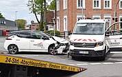 Auf der Westerstraße, Ecke Hafenstraße, prallten ein Pkw der Stadtwerke Elmshorn und ein Transporter des Elmshorner Betriebshofs zusammen. Verletzt wurde niemand. (Foto: Frank)