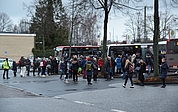 Am Elmshorner ZOB werden künftig auch Busse vom Hamburger Flughafen ankommen. (Archiv: Frank)