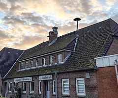 Diese Sirene steht auf dem Dach der inzwischen dauerhaft geschlossenen Gaststätte Wilhelmshöhe in Elmshorn. (Foto: Kreis Pinneberg)