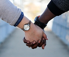 Elmshorner sollen Zeichen gegen Rassismus und für Diversität setzen. (Symbolfoto: Pixabay)