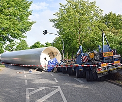 Das Turmsegment liegt auf dem Heidmühlenweg. (Foto: Frank)