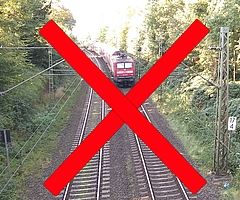 Zwei Wochen lang fährt zwischen Pinneberg und Hamburg keine Regionalbahn. (Foto/Montage: Frank)