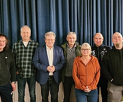 Der Vorstand des GZV-Barmstedt: Alois Burchert (von links), Volker Drüeke-Krohn, Ralf Albers, Hans-Peter Mohr, Andrea Köster, Jan Struckhof und Josef Heilmann. (Foto: Geflügelzuchtverein Barmstedt und Umgebung von 1900)
