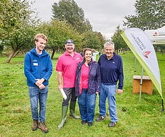 Bürgervorsteher Andreas Hahn (v. re.) empfing die Besucher zusammen mit den städtischen Mitarbeitern Corinna Hartwig und Jörg Schmidt-Hilger sowie Henrik Hagedorn von der Stiftung Naturschutz Schleswig-Holstein. (Foto: Strandmann)
