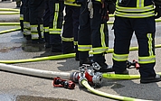 Die Feuerwehr konnte nicht verhindern, dass das Gebäude abbrannte. (Symbolfoto: Pixabay)