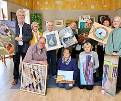 Die Kunstfreunde Barmstedt freuen sich auf ihre neue Ausstellung im Rathaus. (Foto: Michaela Berbner)