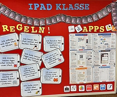 Auf einer Stelltafel wurden Regeln für die iPad-Klasse erläutert. (Foto: Gottfried-Semper-Schule)